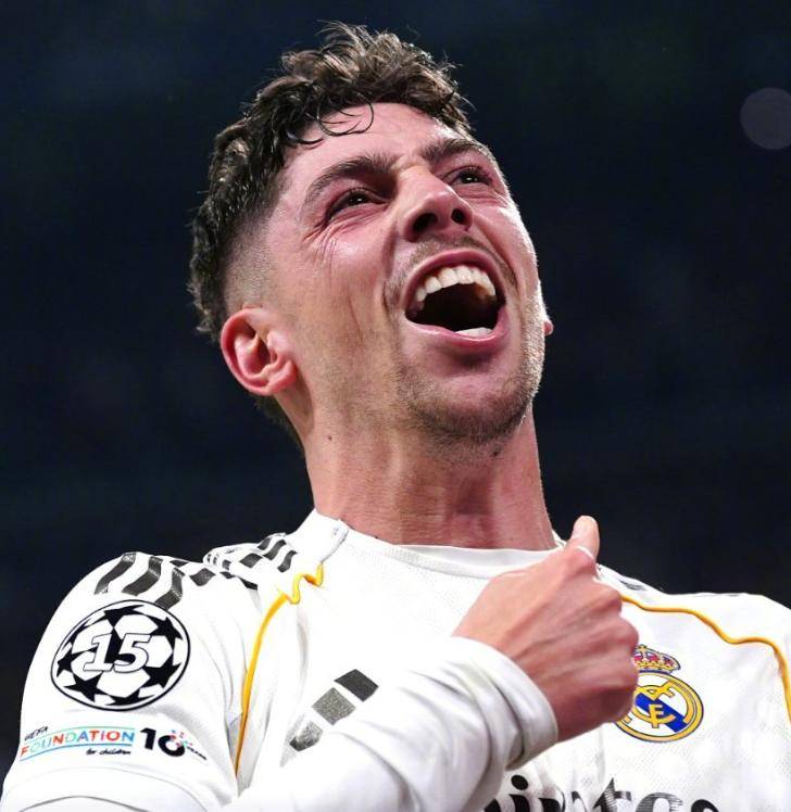 5-2！欧冠5队晋级在望：巴黎+皇马大胜，黑马或携手4豪门进8强